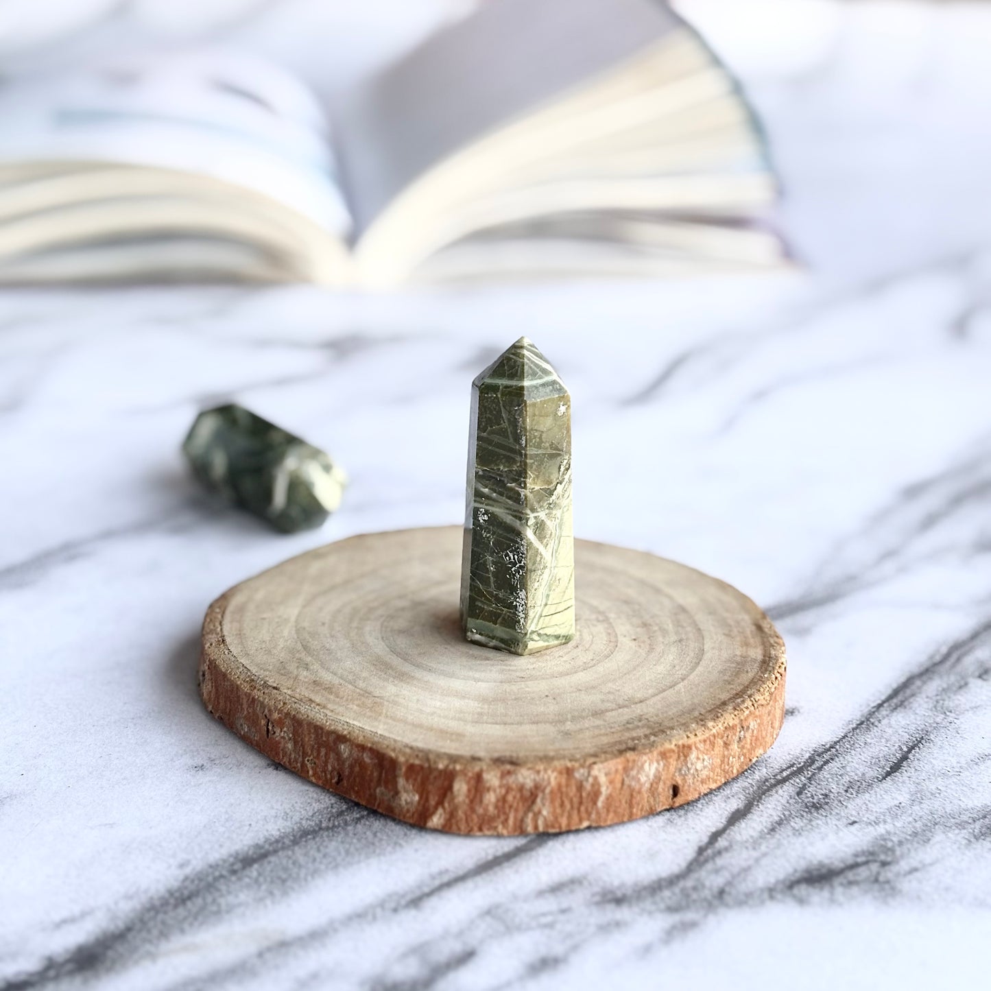 Serpentine 6 Facet Mini Tower