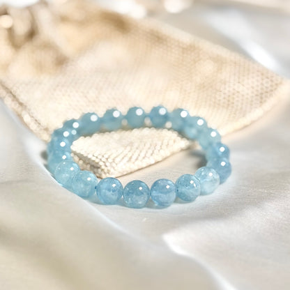 Superior Quality Aquamarine Round Bead Bracelet – 8mm