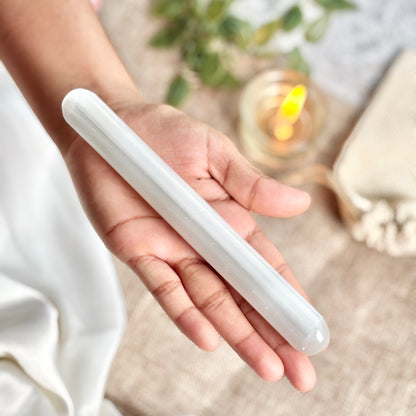 Selenite/Satin Spar Smooth Wand