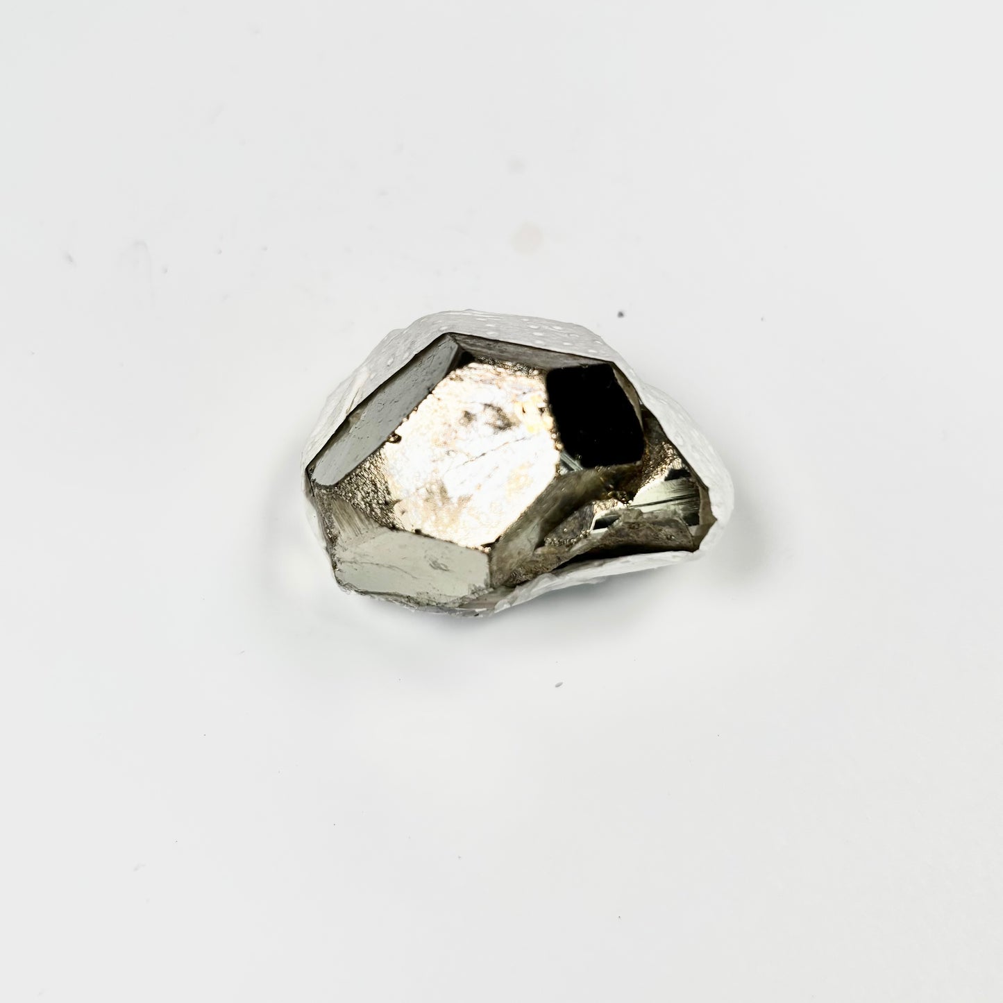 Raw Pyrite Cluster – 59g Metallic Gold Crystal for Luxury Décor