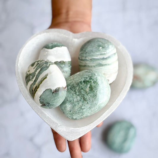 Green Sardonyx Palm Stone