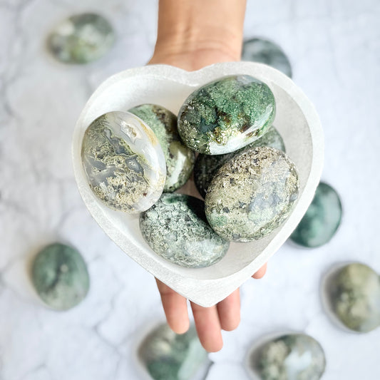 Moss Agate Palm Stone