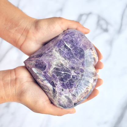 Amethyst XXL Heart Carving