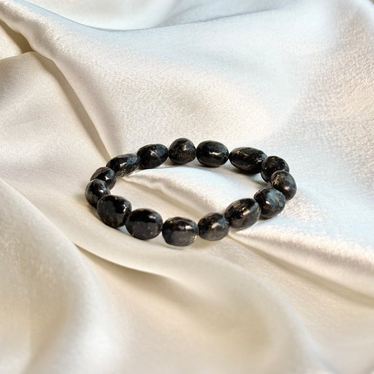 Nuummite Bracelet